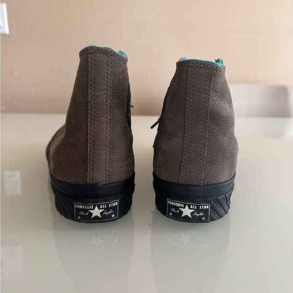 Converse Gray and Blue High-Top Sneakers with Suede Finish - Picture 3 of 6